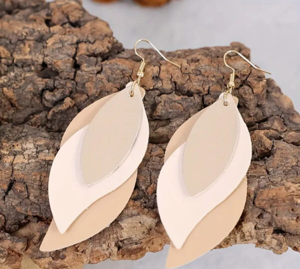 Inti Beige Earrings - Image 1